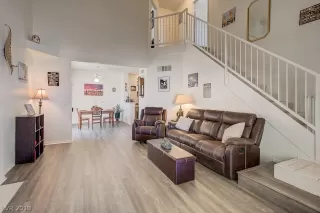 Photo #5: 2135023 Listing