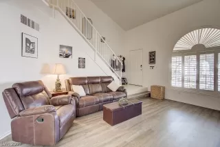 Photo #6: 2135023 Listing