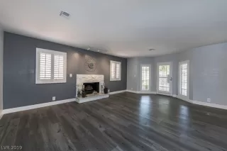 Photo #1: 2135047 Listing