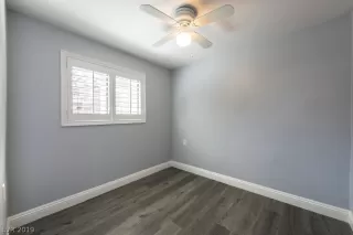 Photo #6: 2135047 Listing