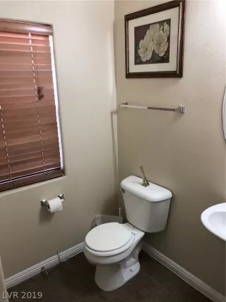 Photo #4: 2135076 Listing 