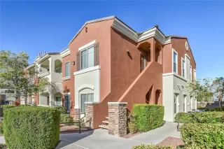 Photo #1: 2135103 Listing