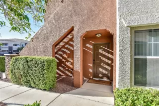 Photo #2: 2135103 Listing