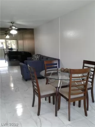 Photo #2: 2135128 Listing