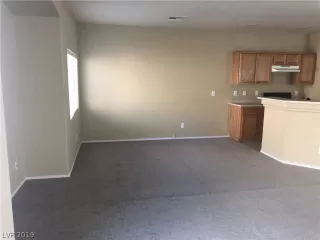 Photo #3: 2135156 Listing