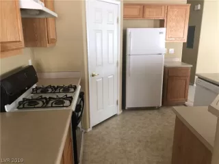 Photo #4: 2135156 Listing