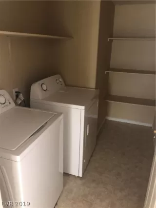 Photo #6: 2135156 Listing