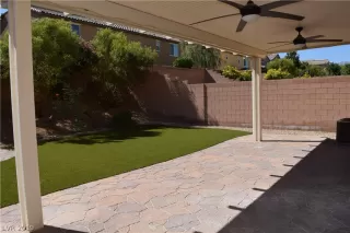 Photo #2: 2135193 Listing