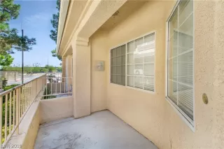 Photo #3: 2135217 Listing