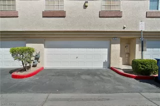 Photo #5: 2135217 Listing