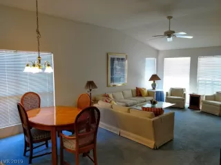 Photo #5: 2135224 Listing