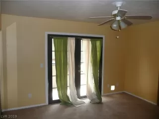 Photo #3: 2135232 Listing 