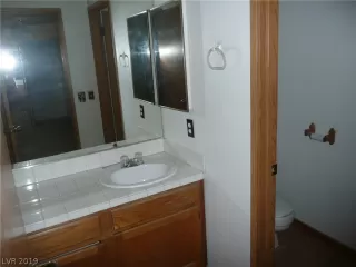 Photo #4: 2135232 Listing 