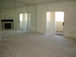 Photo #5: 2135237 Listing 