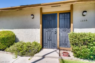 Photo #2: 2135250 Listing