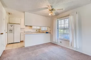 Photo #6: 2135250 Listing