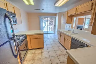 Photo #5: 2135252 Listing 
