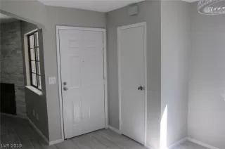 Photo #3: 2135266 Listing 