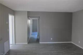 Photo #5: 2135266 Listing 