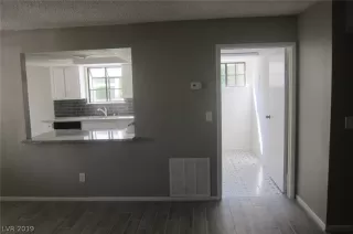 Photo #6: 2135266 Listing 