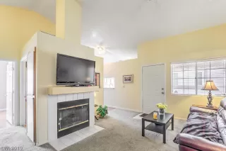 Photo #5: 2135369 Listing 