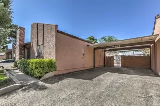 Photo #3: 2135431 Listing 