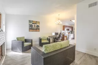 Photo #6: 2135431 Listing 