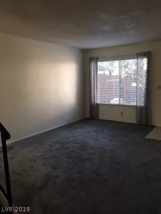 Photo #2: 2135483 Listing 