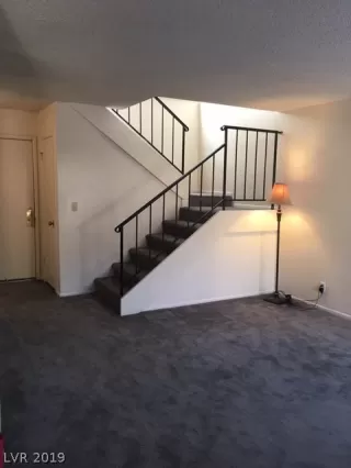 Photo #6: 2135483 Listing 