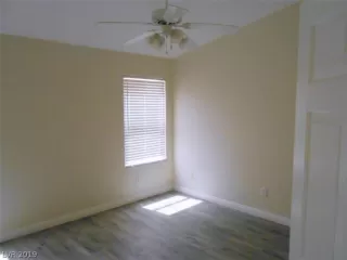 Photo #6: 2135512 Listing 