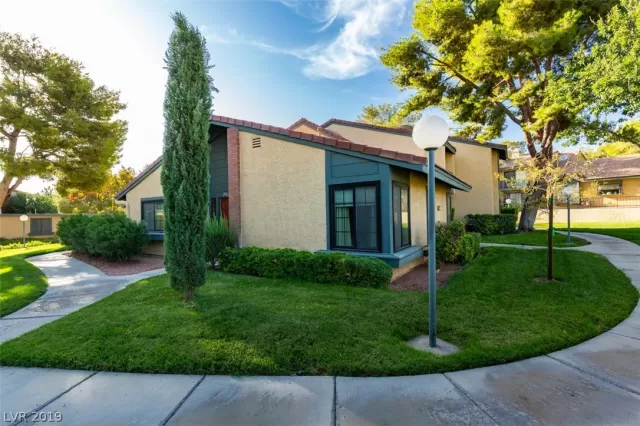 MLS: 2135538 Condo For Sale