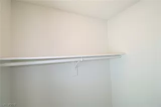 Photo #5: 2135569 Listing 