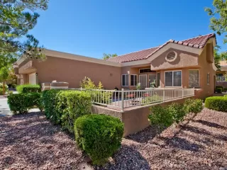 Photo #2: 2135647 Listing