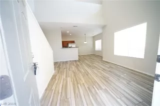 Photo #4: 2135648 Listing 