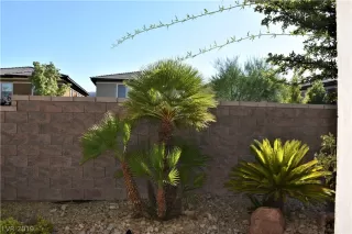 Photo #2: 2135655 Listing