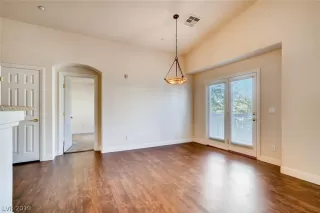 Photo #3: 2135656 Listing 