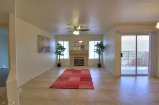 Photo #4: 2135675 Listing