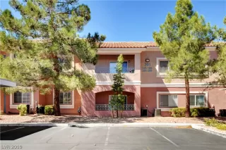 Photo #2: 2135685 Listing