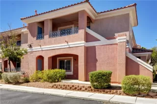 Photo #4: 2135685 Listing