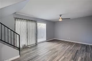 Photo #6: 2135706 Listing 