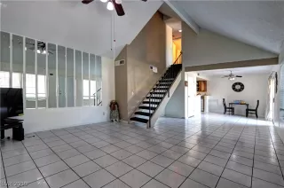 Photo #1: 2135719 Listing