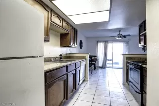 Photo #6: 2135719 Listing