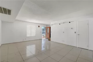 Photo #4: 2135734 Listing 