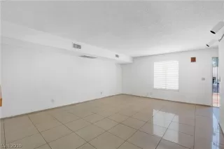 Photo #5: 2135734 Listing 