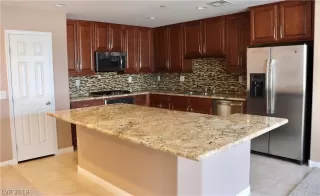 Photo #1: 2135744 Listing 