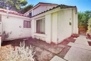 Photo #3: 2135764 Listing