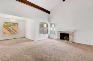 Photo #5: 2135764 Listing