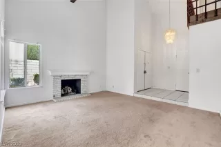 Photo #6: 2135764 Listing