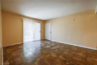 Photo #2: 2135770 Listing