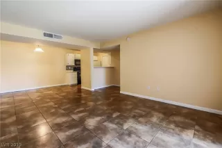 Photo #4: 2135770 Listing